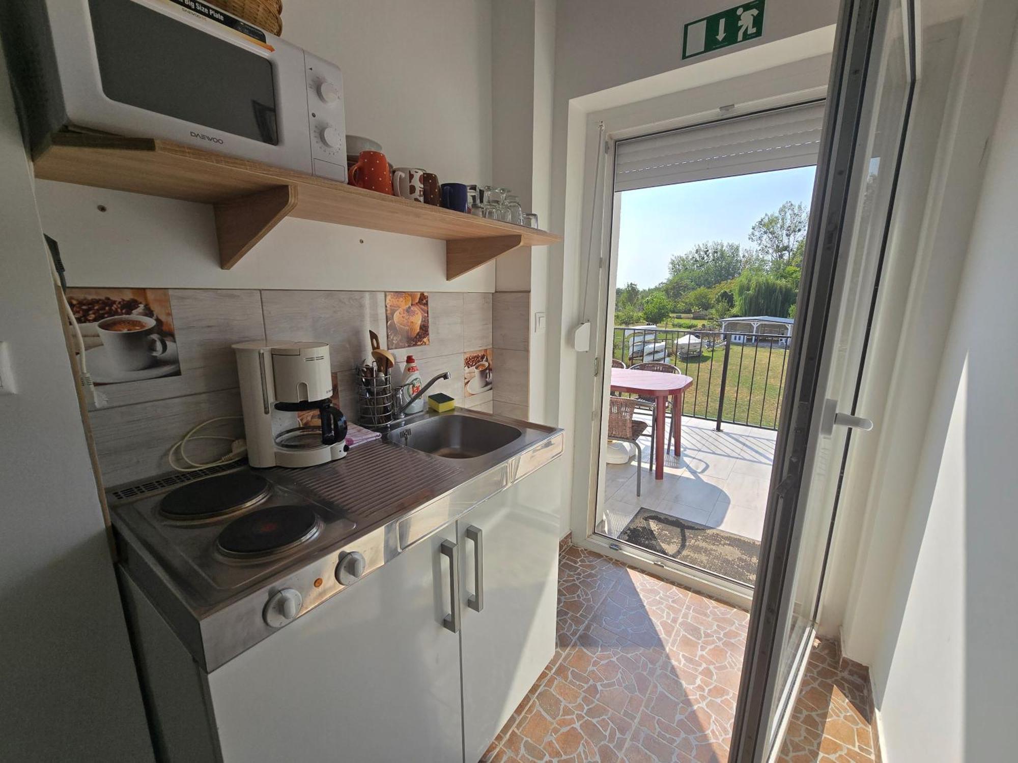 Duna-Beach Apartman Kimle Kültér fotó